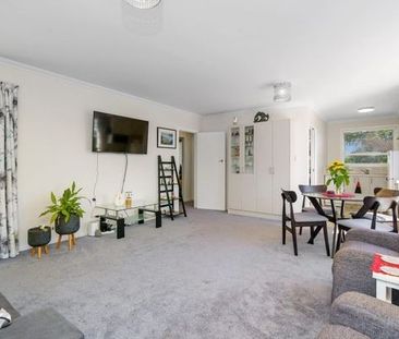 Beautiful, Two Bedroom Unit In Popular Cambridge East - Photo 6