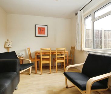 The Crescent, Egham, Surrey, TW20 9PN - Photo 2