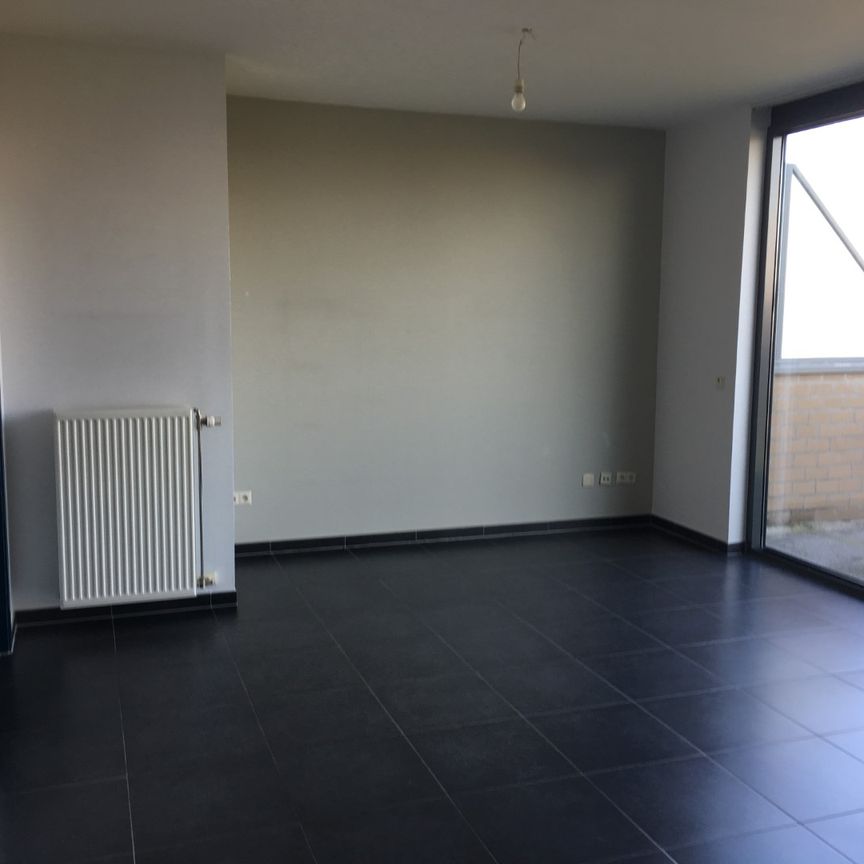 - AALTER - Appartement met 2 slpk, terras en staanplaats - Photo 1