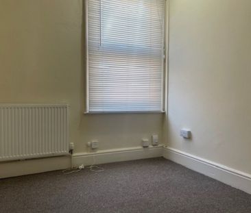 Top Floor Flat, 95a Dixon Street, Lincoln, LN5 8AQ - Photo 3