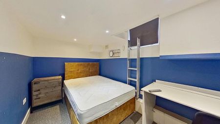 3 bedroom terraced house to rent - Photo 3