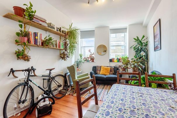 Peckham High Street, London SE15 - Photo 1