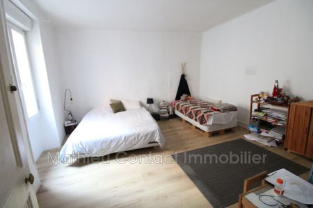 Ecusson, Location appartement 3 pièces 78 m² - Photo 4