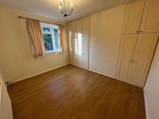 Dene Way Newbury, RG14 - Photo 1