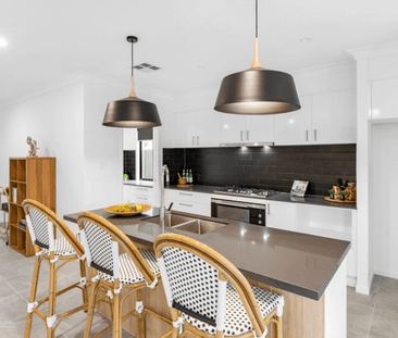 Luxury Family Home with Pool in Prime Cannon Hill Location - Photo 1