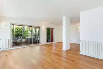 Apartamento T3 Duplex para arrendamento sem móveis no Alto de Santa Catarina, Algés