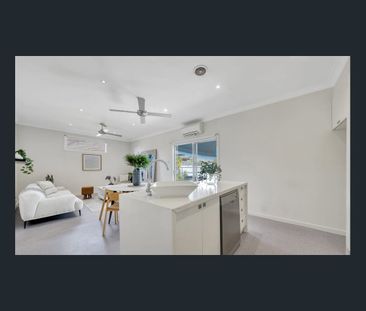 Charming 3-Bedroom Home in a Convenient Location! - Photo 5