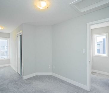 For Lease - 177 EdgeValley Road Unit# 172, London East, Ontario - Photo 2