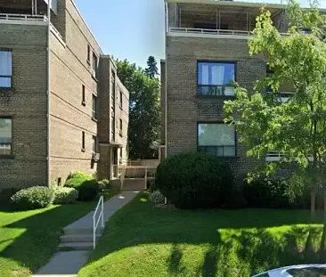 2 Bedroom in a small Forest Hill South building | 893 Avenue Road, ... - Photo 1