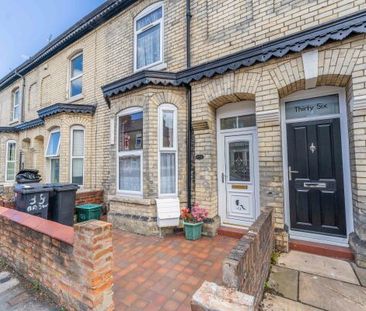 38 Brownlow Street - Photo 2