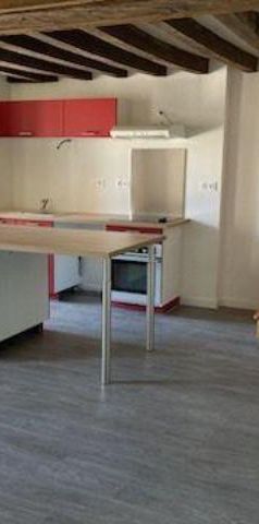 Maison à Louer à Quelaines-Saint-Gault (53360) en Mayenne (53) Cette maison de 42 m² se situ... - Photo 1