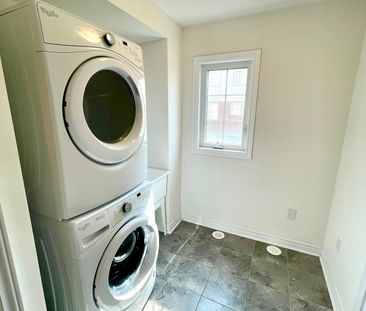 For Lease - 2280 Baronwood Drive Unit# 91, Oakville, Ontario - Photo 1