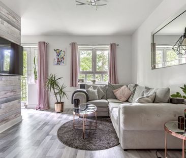 Beaumaris Parade, Balmoral Drive, Frimley, Camberley, GU16 - Photo 3