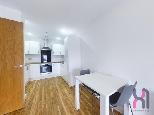 1 bedroom flat to rent - Photo 1