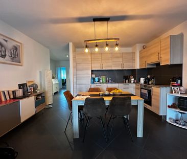 Magnifique appartement de 3.5 pièces situé dans un quartier calme - Photo 2