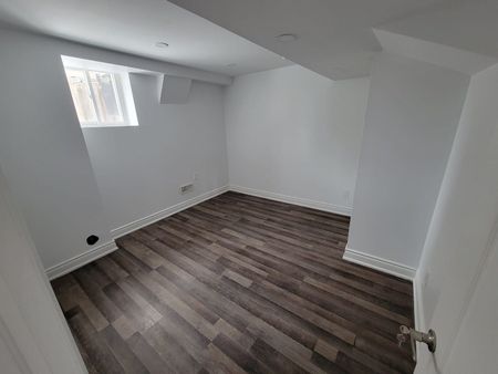 For Lease - 32 Westminster Circle Unit# Lower, Barrie, Ontario - Photo 2