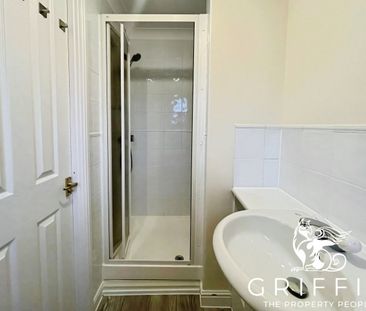 Poplar Close, South Ockendon, RM15 - Photo 6