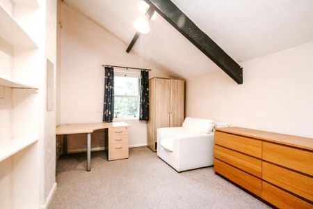 8 bedroom private hall to rent - Photo 3