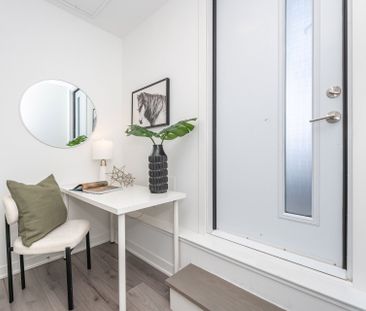 For Lease - 3020 Trailside Drive Unit# TH 132, Oakville, Ontario - Photo 4