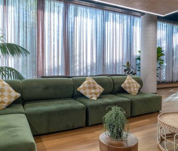 3 Bed Apartment - Photo 2