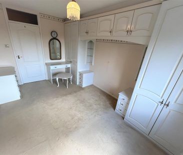 3 bedroom apartment to rent - Photo 4