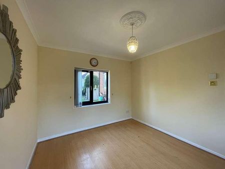 Court Lane, Birmingham, B23 - Photo 3