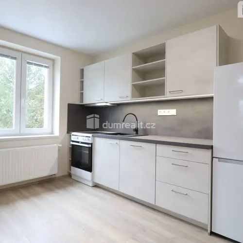 Dlouhodobý pronájem bytu 2+kk v Dalovicích - Fotografie 1