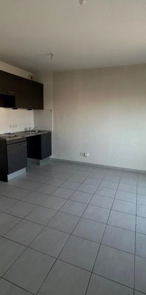Appartement à louer 1 pièce 27.88m² - Photo 1
