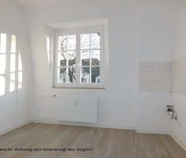 ***Sehr schöne 2-Zimmer-Altbauwohnung mit Laminat*** - Foto 4