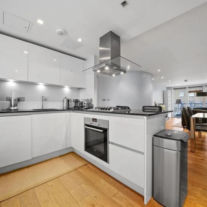 2 bedroom flat to rent - Photo 1