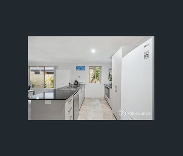 62 Forward Street, Baldivis, WA 6171 - Photo 4