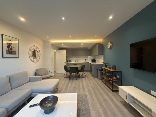 2 bedroom ground floor flat to rent - Photo 1