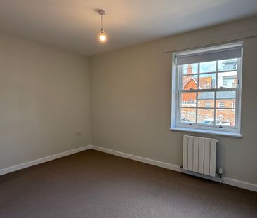 The Crescent, Taunton - Photo 4