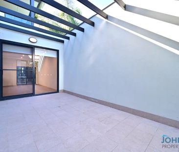 “Stylish Apartment in Prime Ardross-Applecross Location” - Photo 1