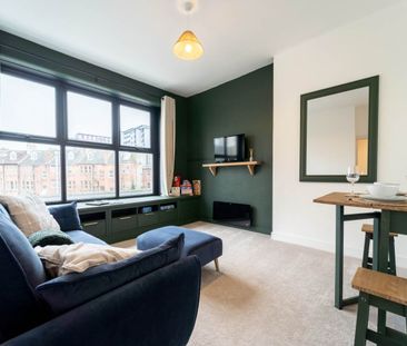 1 bed flat to rent in Lansdowne Road, Bournenouth, BH1 - Photo 1