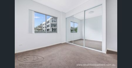 Modern 2 Bedroom Apartment - Photo 3
