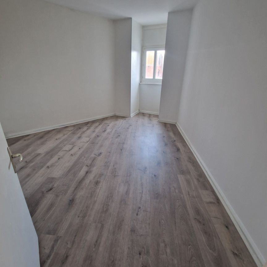 Location Appartement 4 pièces 65m² FECAMP 76400 - Photo 1