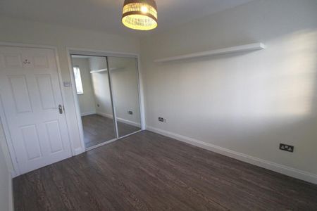 2 bedroom terraced house to rent - Photo 3