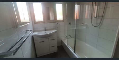 Comfort, Convenience & Future Potential - Photo 4