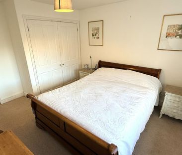 3 bedroom link detached house to rent - Photo 2