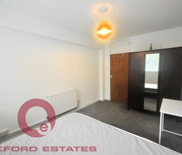4 bedroom flat to rent - Photo 6