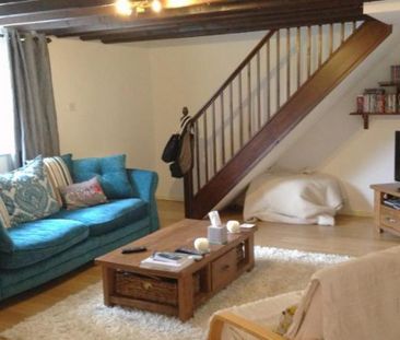 2 bedroom terraced house to rent - Photo 2