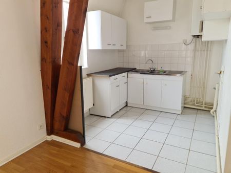 Location Appartement 2 pièces 41m² LE CREUSOT 71200 - Photo 3