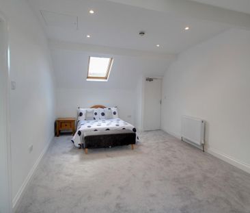 1 bedroom penthouse to rent - Photo 2