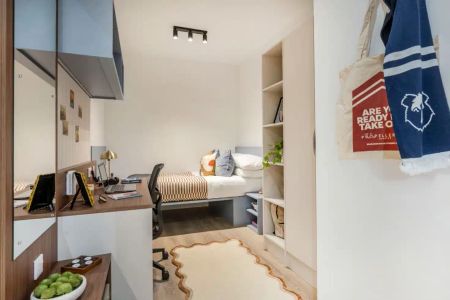 Bronze Studio - Photo 5