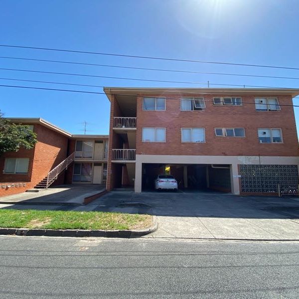 6 / 4 Rothschild St, Glen Huntly - Photo 1