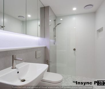 HIGH RISE APARTMENT WTH VIEWS - Photo 6