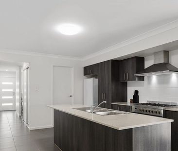Spacious Family Home in a Convenient Location – $650 per week - Photo 2