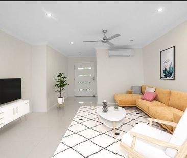 Charming Family Home in Beaconsfield - Photo 1