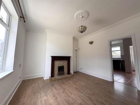 3 bedroom terraced house to rent - Photo 4